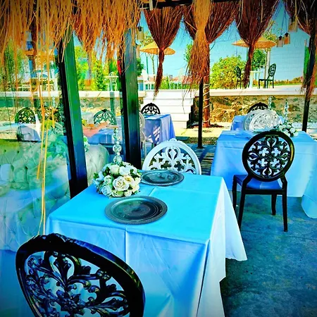 Hotel The Queen Airport Hotel-round Trip Airport Service Arnavutkoy